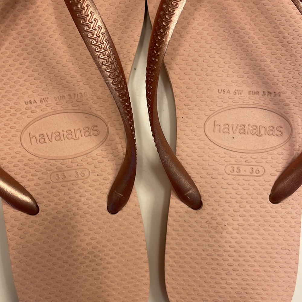 Sandals - Picture 2 of 3